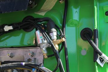 �й����� HOWO�ؿ� 400���� 6X4 6����ж��(ZZ3257V3847F1)ͼƬ