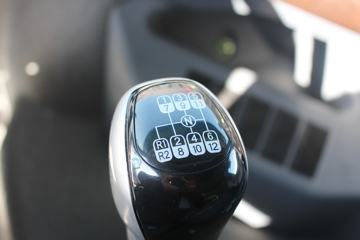 �й����� HOWO�ؿ� 400���� 6X4 6����ж��(ZZ3257V3847F1)ͼƬ