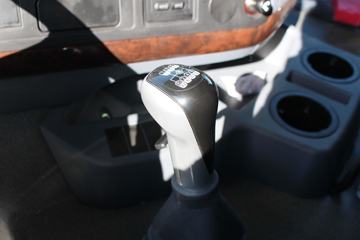 �й����� HOWO�ؿ� 400���� 6X4 6����ж��(ZZ3257V3847F1)ͼƬ