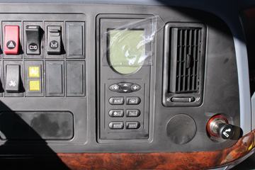 �й����� HOWO�ؿ� 400���� 6X4 6����ж��(ZZ3257V3847F1)ͼƬ