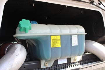 �й����� HOWO T7H�ؿ� 500���� 4X2ǣ����(��Һ��������)(����)(ZZ4187V361HF1)ͼƬ