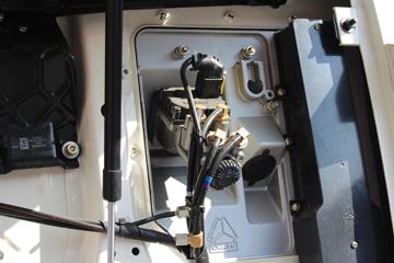 �й����� HOWO T7H�ؿ� 500���� 4X2ǣ����(��Һ��������)(����)(ZZ4187V361HF1)ͼƬ