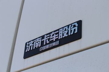 �й����� HOWO T7H�ؿ� 500���� 4X2ǣ����(��Һ��������)(����)(ZZ4187V361HF1)ͼƬ