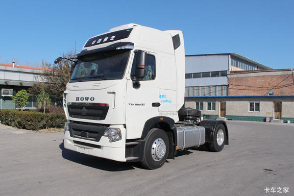 降价促销 固原HOWO T7H牵引仅售40.70万