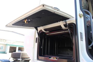 �й����� HOWO T7H�ؿ� 500���� 4X2ǣ����(��Һ��������)(����)(ZZ4187V361HF1)ͼƬ