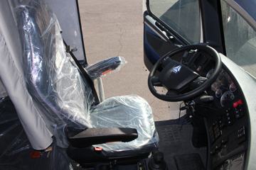 �й����� HOWO T7H�ؿ� 500���� 4X2ǣ����(��Һ��������)(����)(ZZ4187V361HF1)ͼƬ