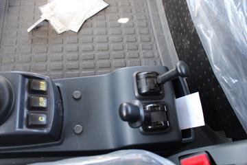 �й����� HOWO T7H�ؿ� 500���� 4X2ǣ����(��Һ��������)(����)(ZZ4187V361HF1)ͼƬ