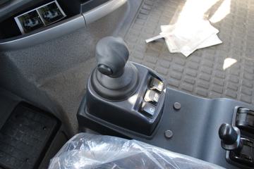 �й����� HOWO T7H�ؿ� 500���� 4X2ǣ����(��Һ��������)(����)(ZZ4187V361HF1)ͼƬ