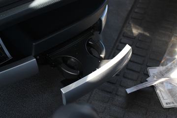 �й����� HOWO T7H�ؿ� 500���� 4X2ǣ����(��Һ��������)(����)(ZZ4187V361HF1)ͼƬ