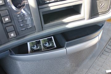 �й����� HOWO T7H�ؿ� 500���� 4X2ǣ����(��Һ��������)(����)(ZZ4187V361HF1)ͼƬ