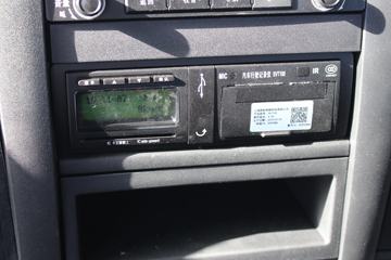 �й����� HOWO T7H�ؿ� 500���� 4X2ǣ����(��Һ��������)(����)(ZZ4187V361HF1)ͼƬ