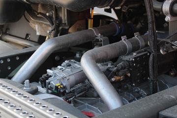 �й����� HOWO T7H�ؿ� 500���� 4X2ǣ����(��Һ��������)(����)(ZZ4187V361HF1)ͼƬ