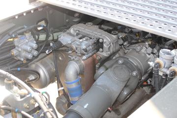 �й����� HOWO T7H�ؿ� 500���� 4X2ǣ����(��Һ��������)(����)(ZZ4187V361HF1)ͼƬ