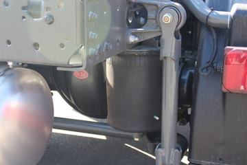 �й����� HOWO T7H�ؿ� 500���� 4X2ǣ����(��Һ��������)(����)(ZZ4187V361HF1)ͼƬ