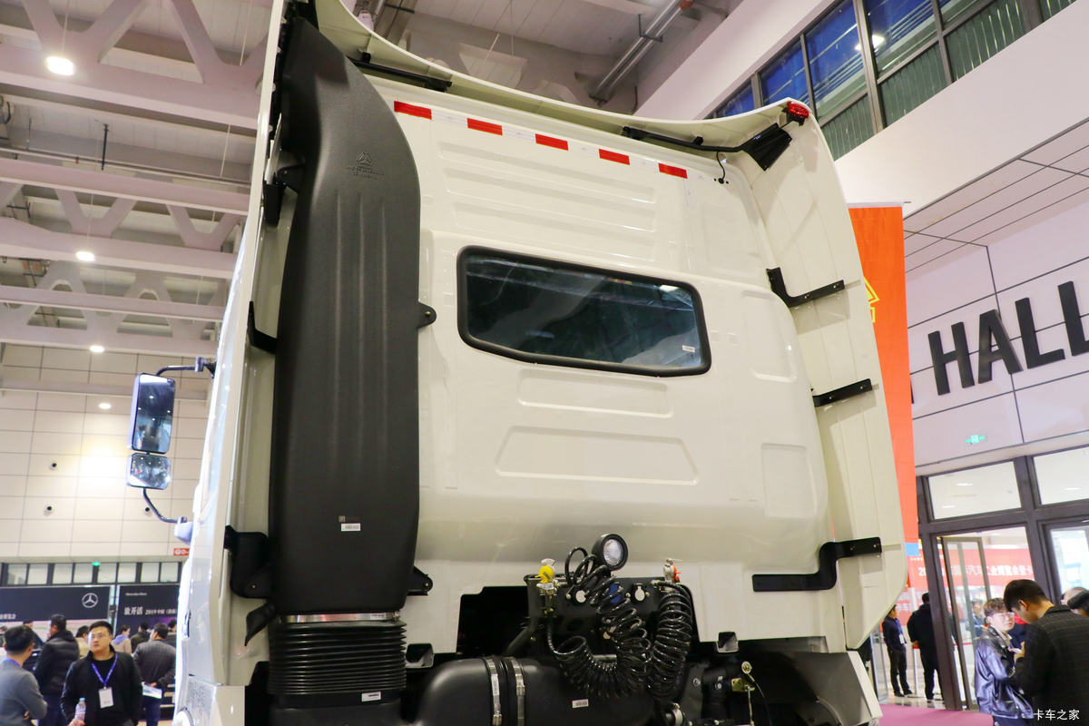 �й����� HOWO T7H�ؿ� 440���� 6X4ǣ����(���ٵ�)���                                                
