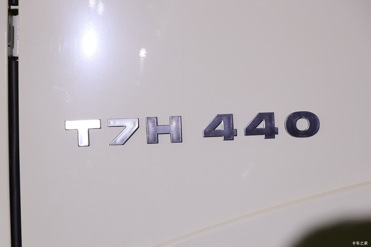 �й����� HOWO T7H�ؿ� 440���� 6X4ǣ����(���ٵ�)���                                                