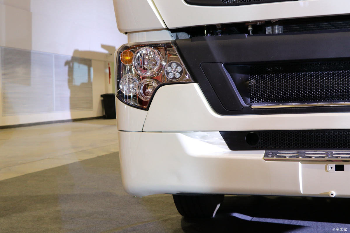 �й����� HOWO T7H�ؿ� 440���� 6X4ǣ����(���ٵ�)���                                                