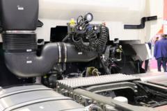 中国重汽 HOWO T7H重卡 440马力 6X4牵引车(超速挡)(ZZ4257V324HE1B)