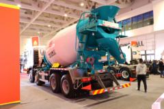 中国重汽 汕德卡SITRAK C5H 340马力 8X4 混凝土搅拌车(青专牌)