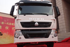中国重汽 HOWO T5G重卡 310马力 6X4牵引车(ZZ4257N324GD1)