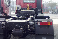 福田 欧曼ETX 6系重卡 340马力 6X4 牵引车(BJ4258SNFKB-1)