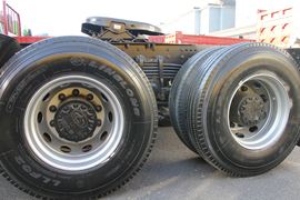 欧曼VT&nbsp;牵引车底盘                                                图片