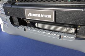 欧曼VT&nbsp;牵引车外观                                                图片