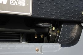 欧曼VT&nbsp;牵引车外观                                                图片