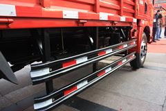 中国重汽HOWO 悍将 120马力 3.8米排半栏板轻卡(宽体)