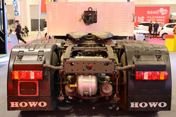 �й����� HOWO T5G�ؿ� 25T 6X4���˼�ʻ���綯ǣ����MAT16BG����248.2kWhͼƬ