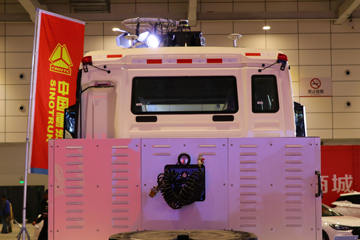 �й����� HOWO T5G�ؿ� 25T 6X4���˼�ʻ���綯ǣ����MAT16BG����248.2kWhͼƬ