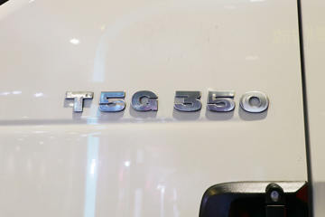 �й����� HOWO T5G�ؿ� 25T 6X4���˼�ʻ���綯ǣ����MAT16BG����248.2kWhͼƬ