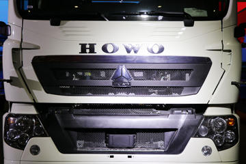 �й����� HOWO T5G�ؿ� 25T 6X4���˼�ʻ���綯ǣ����MAT16BG����248.2kWhͼƬ