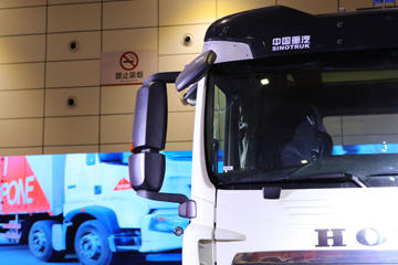 �й����� HOWO T5G�ؿ� 25T 6X4���˼�ʻ���綯ǣ����MAT16BG����248.2kWhͼƬ