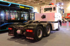 中国重汽 HOWO T5G重卡 25T 6X4无人驾驶纯电动牵引车(ZZ4257N324GZ1BEV)MAT16BG后桥248.2kWh