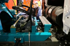 重汽汕德卡底盘&nbsp;混凝土搅拌车底盘                                                图片