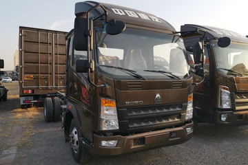 中国重汽HOWO 王系 160马力 4.15米单排仓栅式轻卡(国六)(ZZ5047CCYH3315F141)