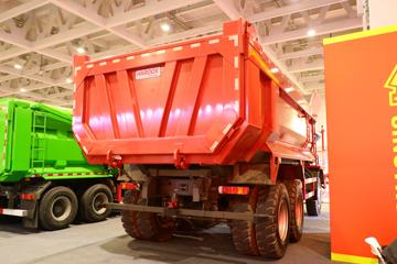 矿山霸王&nbsp;矿山车外观                                                图片