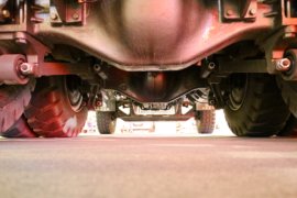 矿山霸王&nbsp;矿山车底盘                                                图片