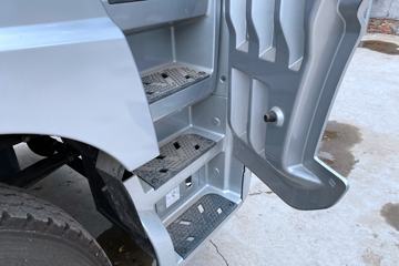 ���� ŷ��EST 6ϵ�ؿ� ������ 550���� 6X4ǣ����(BJ4259SNFKB-AJ)ͼƬ