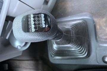 ���� ŷ��EST 6ϵ�ؿ� ������ 550���� 6X4ǣ����(BJ4259SNFKB-AJ)ͼƬ