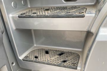 ���� ŷ��EST 6ϵ�ؿ� ������ 550���� 6X4ǣ����(BJ4259SNFKB-AJ)ͼƬ