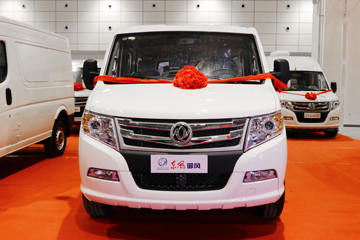 东风股份 御风 2021款 136马力 动力王前驱 短轴低顶 3座 2.3T厢货车