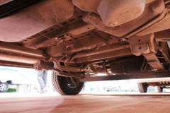 东风股份 御风 136马力 短轴中顶 3座 2.5T封闭货车