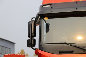 �ൺ��� JH6�ؿ� �캽�� 400���� 8X4 9.5����ʽ�ػ���(CA5310XXYP25K2L7T4E5A80)ͼƬ