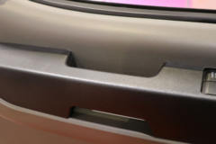 东风股份 御风 136马力 短轴中顶 3座 2.5T封闭货车