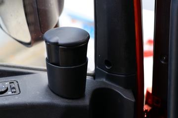 �ൺ��� JH6�ؿ� �캽�� 400���� 8X4 9.5����ʽ�ػ���(CA5310XXYP25K2L7T4E5A80)ͼƬ