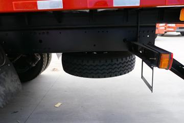 �ൺ��� JH6�ؿ� �캽�� 400���� 8X4 9.5����ʽ�ػ���(CA5310XXYP25K2L7T4E5A80)ͼƬ