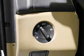 �й����� ���N6G�ؿ� 380���� 8X4 5.6����ж��ͼƬ