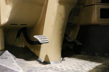 �й����� ���N6G�ؿ� 380���� 8X4 5.6����ж��ͼƬ